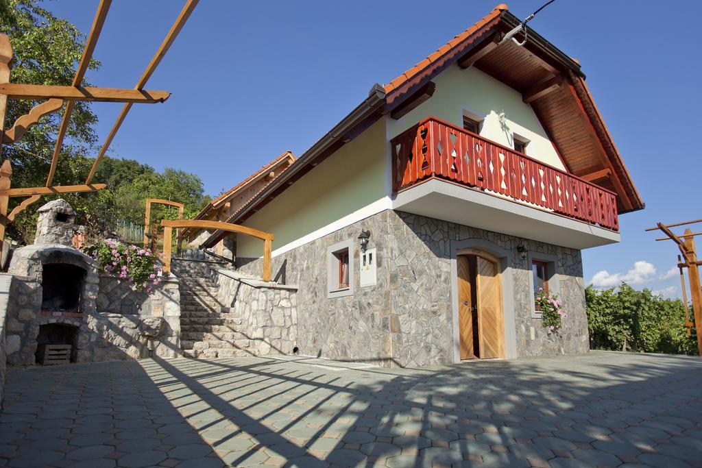Vineyard Cottage Lustek Novo Mesto Eksteriør bilde