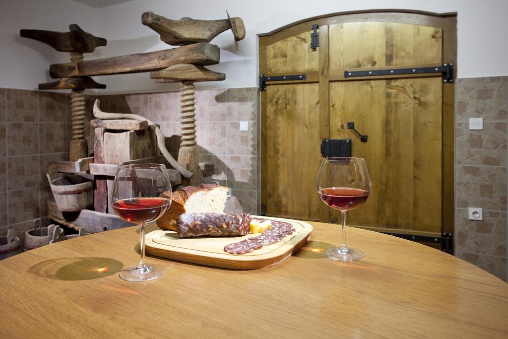 Vineyard Cottage Lustek Novo Mesto Rom bilde