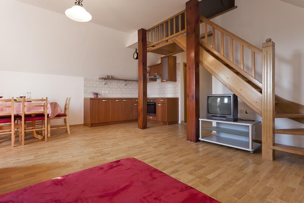 Vineyard Cottage Lustek Novo Mesto Rom bilde